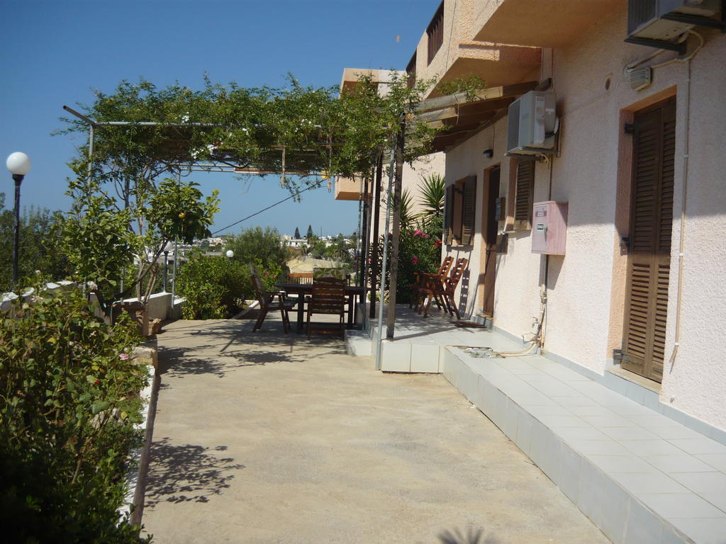 Villa Victoria Makry Gialos  Room photo